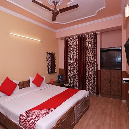 Oyo 8379 Hotel Kamal Lucknow Esterno foto